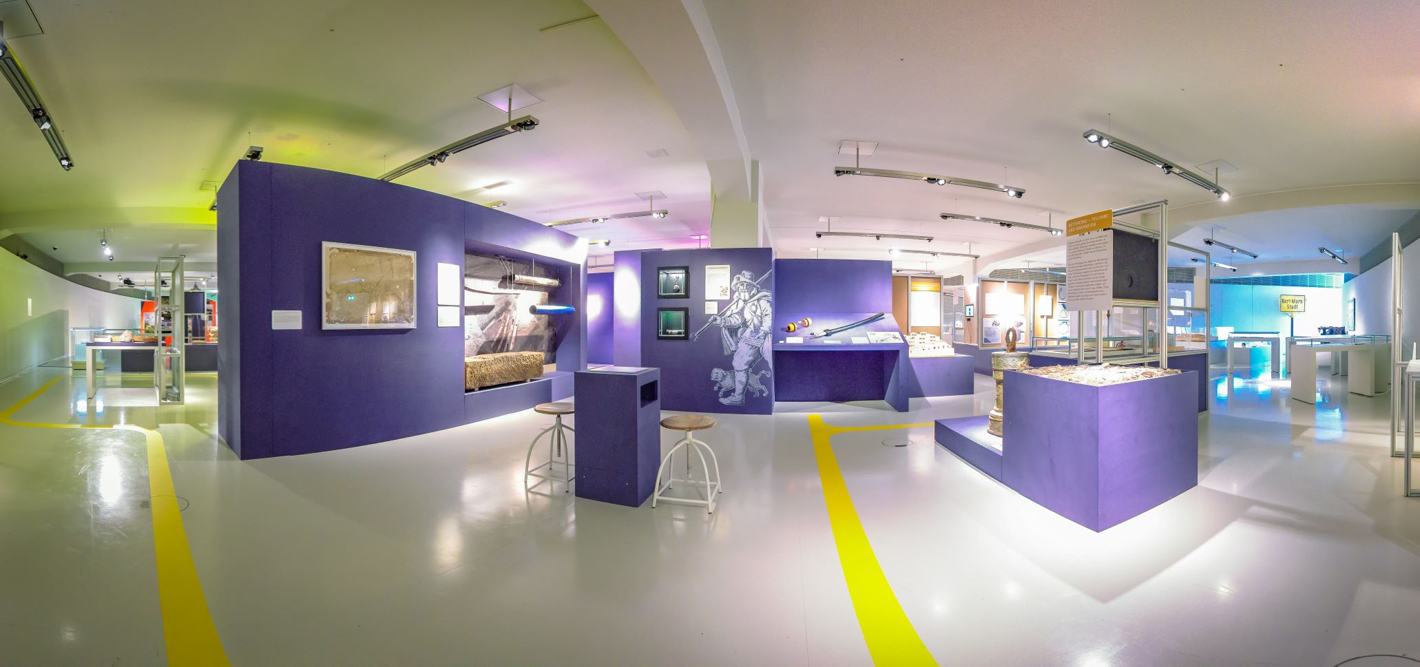 Panoramafoto aus der Ausstellung "Die Stadt"