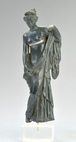 Die knapp 15 cm große Venus-Statuette mit silbernem Brustband. Foto: Th. Zühmer, Rheinisches Landesmuseum Trier – GDKE