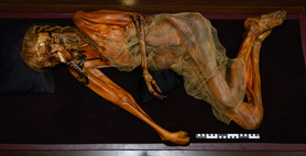 Mummifizierter Körper eines jungen Reiternomaden. 3. Jh. v. Chr., Ukok-Plateau, Südsibirien. Foto: Institute of Archaeology and Ethnography, SB RAS, Sergey Borisenko